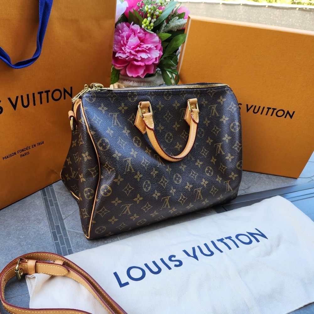 Louis Vuitton - Speedy 35 in Monogram Canvas
